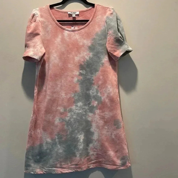 BB Dakota by Steve Madden Tye Dye Puff sleeve dress - Picture 1 of 8